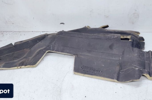 WYGŁUSZENIE NADKOLA PRAWY TYŁ AUDI Q7 4L0863814D