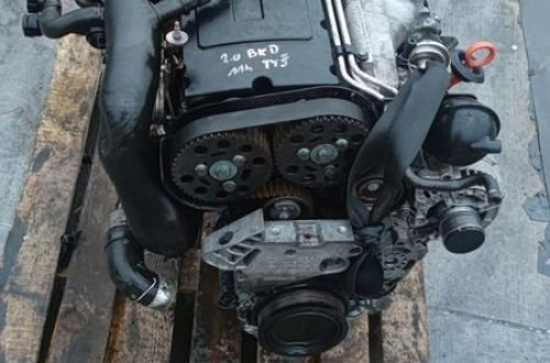 SILNIK KOMPLETNY AUDI VW SEAT SKODA 2.0 TDI BKD !