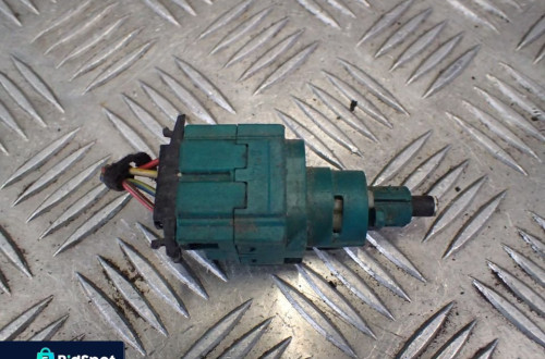 CZUJNIK STOP AUDI VW RADOM