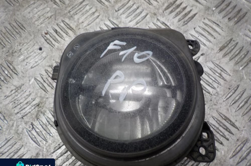 BMW SERIA 5 F10 HALOGEN LAMPA PRZECIWMGIELNA LED PRAWA 7311294