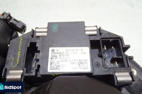 DMUCHAWA NAWIEWU REZYSTOR VOLKSWAGEN GOLF V 1.4TSI 3C0907521D 1K18200150