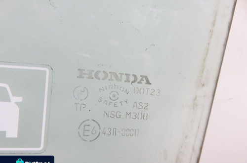 SZYBA PRAWA PRZEDNIA HONDA JAZZ II