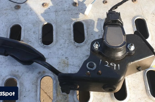 toyota avensis t25 ii 2.0 pedal potencjometr gazu