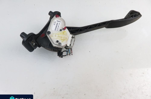 POTENCJOMETR GAZU VOLVO S80 2.4 30636003
