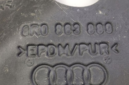 WYGŁUSZENIE BŁOTNIKA LEWE AUDI Q5 8R 8R0863889