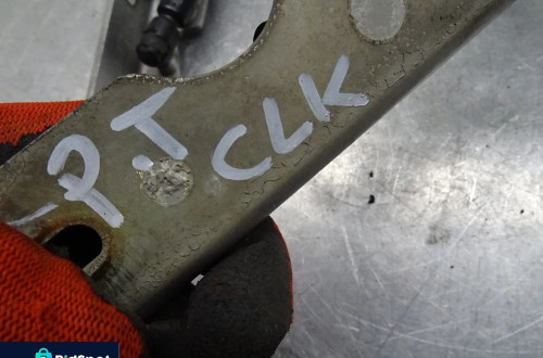 MERCEDES W208 CLK 97-99 ZAWIASY SIŁOWNIKI KLAPY BAGAŻNIKA