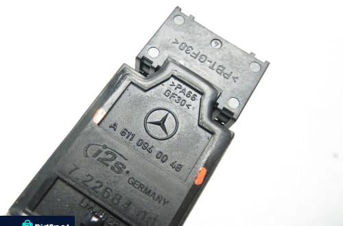 PRZEPŁYWOMIERZ MERCEDES KLASA CS203 C 220 CDI A6110940048