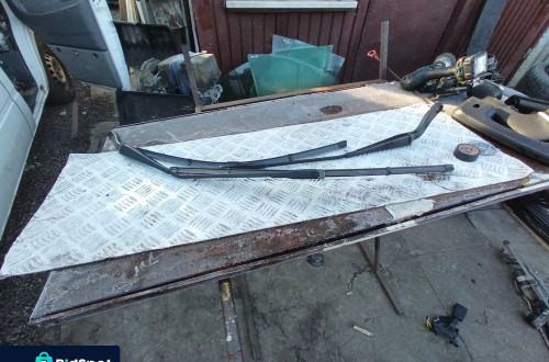 mercedes w169 ramie wycieraczki lewe prawe europa a1698200140  a1698200240