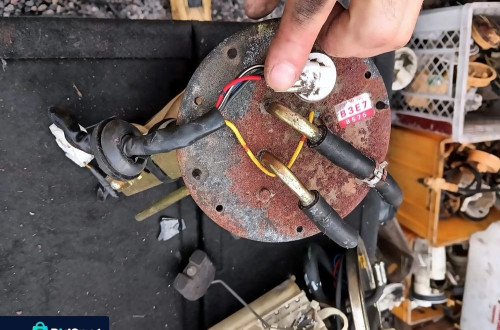 mazda mx-3 1.8b pompka pompa paliwa b3e7