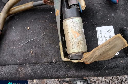 Mitsubishi Colt V 1.3 pompka pompa paliwa