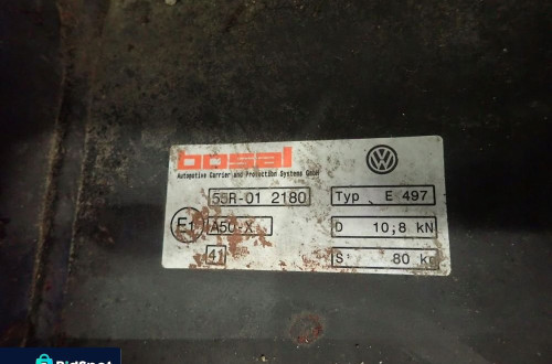 Hak VW TOURAN 2015- 5TA803880