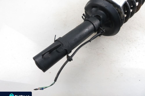 MCPERSON PRAWY PRZEDNI AUDI A3 8L 1.9  1J0413031R
