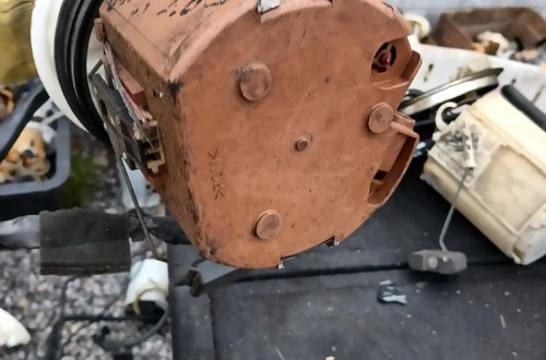 mazda 6 2.0d wskaznik poziomu paliwa