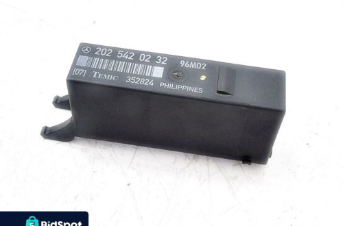 Moduł 2025420232 Mercedes W202 C180