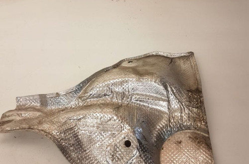 OSŁONA TERMICZNA WYGŁUSZENIE AUDI A4 B8 8K1804164C