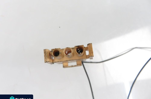 PŁYWAK MERCEDES W203 C 200 CDI 2034700141