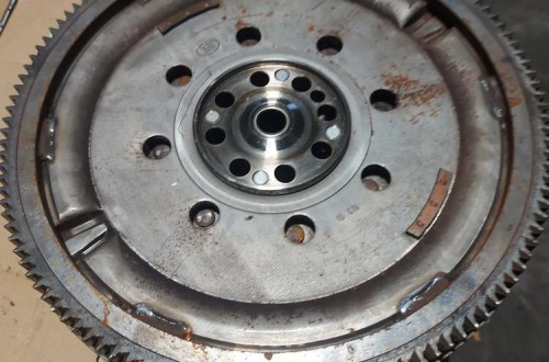 Sprzęgło koło dwumasowe Kia 2.5 crdi LUK 126003110