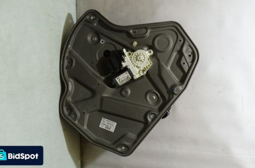PODNOŚNIK SZYB PRAWY TYŁ SKODA OCTAVIA II 1.9TDI 1Z0839656A 1K0959704B