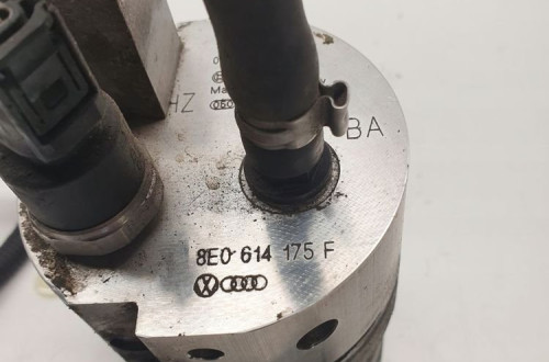 POMPA DOŁADOWANIA VW AUDI A6 C5 2,5 TDI 8E0614175F