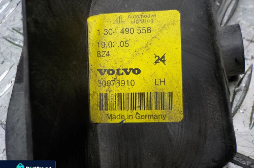 VOLVO S40 II V50 PRZETWORNICA + MOCOWANIE