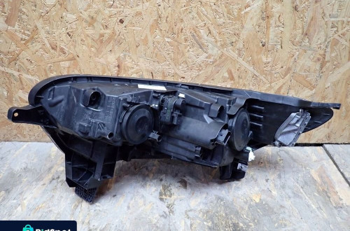 LAMPA PRAWA REFLEKTOR PRAWY LED RENAULT KADJAR HA 2015- 260104607R