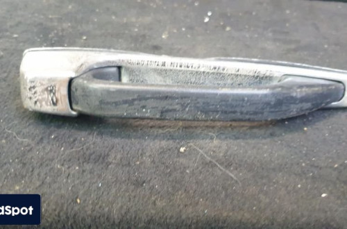 merecdes w123 123 klamka drzwi tyl tylnia tylna prawa