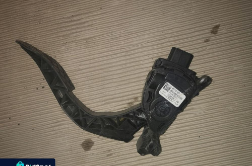PEDAŁ GAZU AUDI A4 B8 A5 Q5 8K1721523