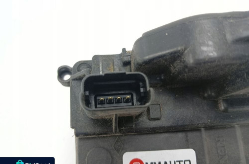 ZAMEK DRZWI LEWY PRZÓD 4 PIN RENAULT CLIO III (05-09) EUROPA