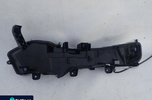 LEXUS NX 14- HALOGEN LED PRAWY