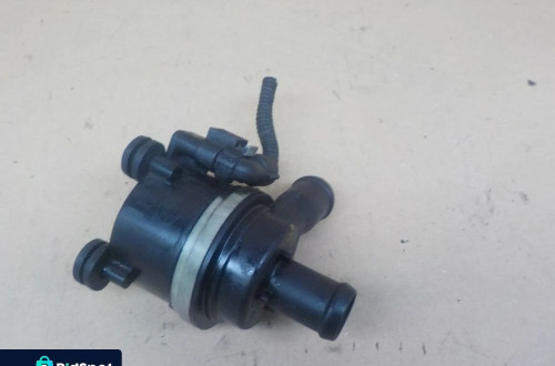 OPEL ASTRA IV J POMPKA OBIEGU WODY 13346941