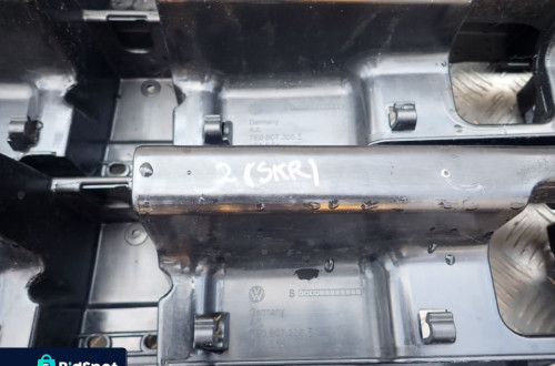 VW T5 LIFT T6 BELKA ZDERZAKA TYŁ TYLNA 7E0807305E RADOM