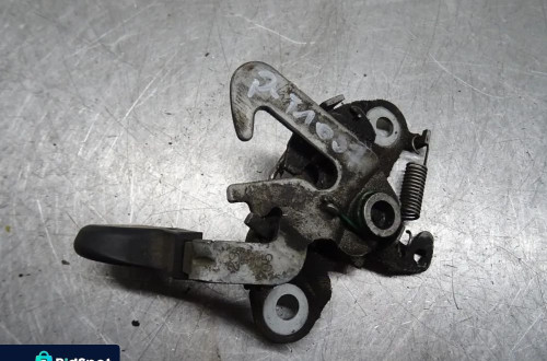 PEUGEOT 1007 1.6B ZAMEK MASKI