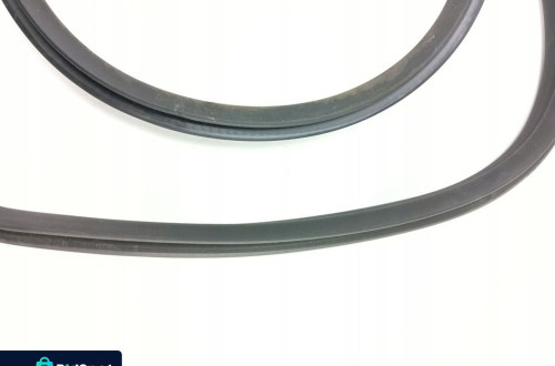 USZCZELKA DRZWI LEWY TYŁ BMW 2 F44 GRAN COUPE 7483099