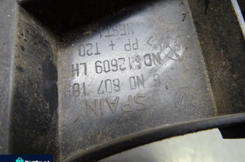 VW POLO III LIFT HB 3D 99-01 1.0 MPI ŚLIZG MOCOWANIE ZDERZAKA LEWY TYŁ 6N0807183