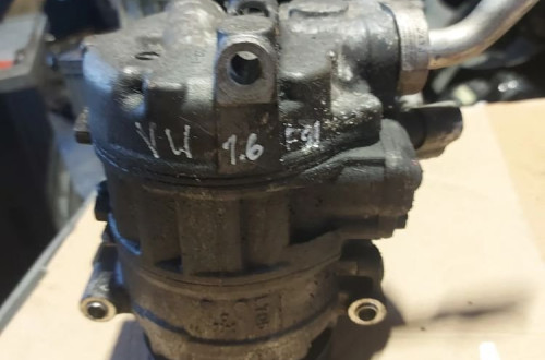 Kompresor sprężarka klimatyzacji VW Jetta Touran 1.6 fsi 1K0820803P