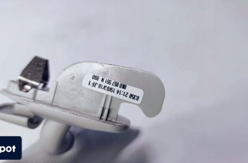 OSŁONA PRZECIWSŁONECZNA LEWA AUDI A4 B8 8K0857551N