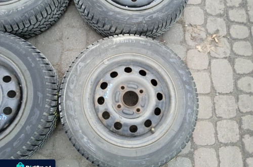 KOMPLET FELG Z OPONAMI FORD FIESTA 5Jx13H2 ET41
