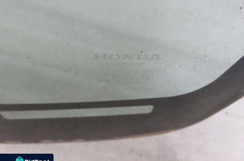 SZYBA CZOŁOWA HONDA JAZZ II