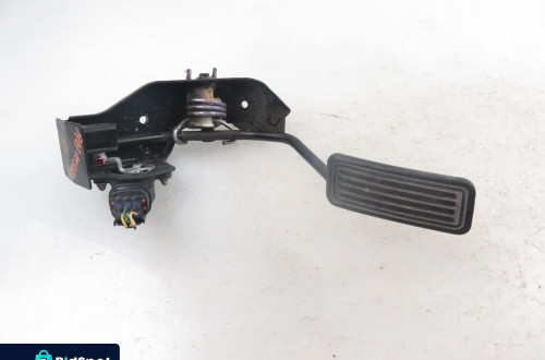 POTENCJOMETR GAZU AVENSIS T25 2.2 D 8928152021