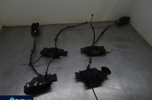 PEUGEOT 207 SW 06-09 1.4B ZAMEK DRZWI PRAWY LEWY PRZÓD PRZEDNI PRAWY TYŁ TYLNY