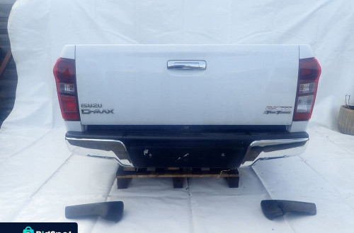ISUZU D-MAX II 11- PAKA ZABUDOWA KOMPLETNA