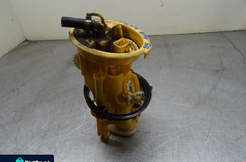 BMW E46 SEDAN 2.0D M47 POMPA PALIWA 228214002