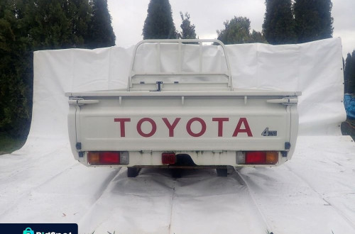 TOYOTA LAND CRUISER VDJ 79 PAKA ZABUDOWA KOMPLETNA