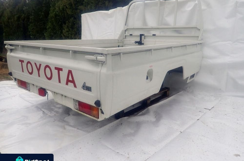 TOYOTA LAND CRUISER VDJ 79 PAKA ZABUDOWA KOMPLETNA