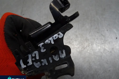 VW POLO III LIFT HB 3D 99-01 1.0 MPI ZAMEK MASKI