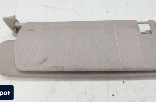 OSŁONA SŁONECZNA PRAWA AUDI Q7 4L 4L0857552B H82