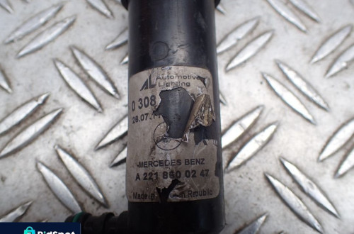 MERCEDES W221 LIFT SPRYSKIWACZ REFLEKTORÓW SPRYSK A2218600247 RADOM