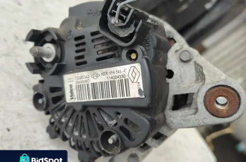 RENAULT TWINGO II 14r 1.2 16V ALTERNATOR 8200654541C