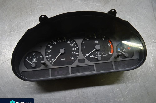BMW E46 SEDAN 2.0D M47 LICZNIK ZEGARY 6906890