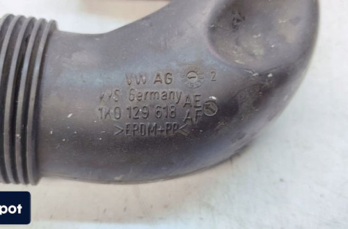 WLOT DOLOT POWIETRZA AUDI A3 8P LIFT 1K0129618AE